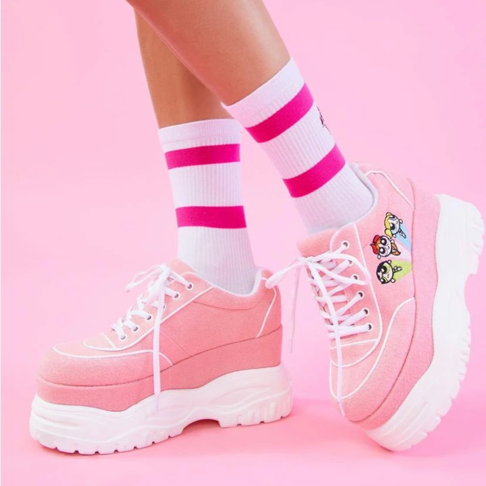 Dolls Kill Powerpuff Girls Pink Faux Suede Embroidered Platform Sneakers Size 6